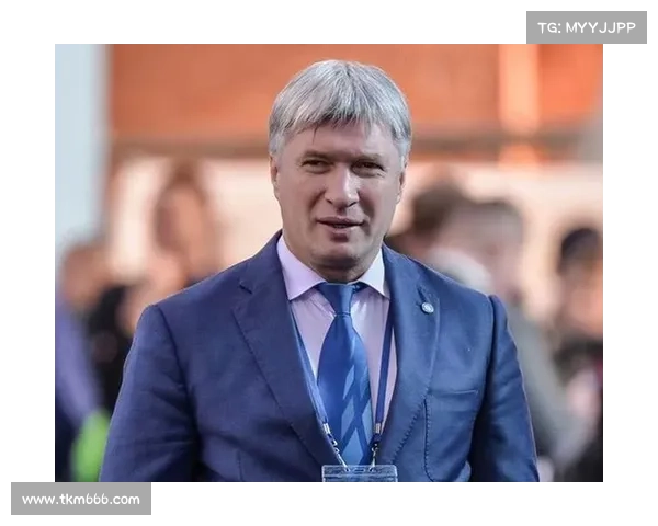 喀山红宝石足球俱乐部签约鞑靼文化顾问设计独特民族风格队徽 喀山红宝石足球俱乐部签约鞑靼文化顾问设计独特民族风格队徽