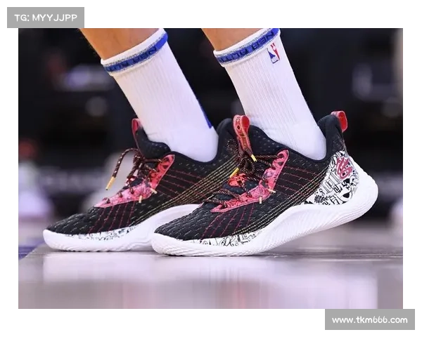 NBA中国赛特别版球鞋发布 融合京剧脸谱元素致敬中国传统文化 NBA中国赛特别版球鞋发布 融合京剧脸谱元素致敬中国传统文化